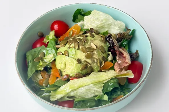 Kayıslı Avokado Salatası